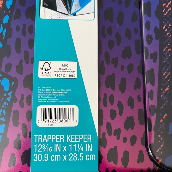 New Mead Trapper Keeper with Folders - Picture 6 of 12